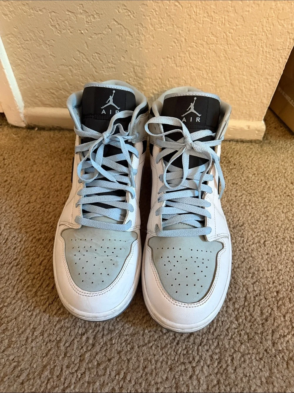 Jordan 1 Mid SE size 10.5